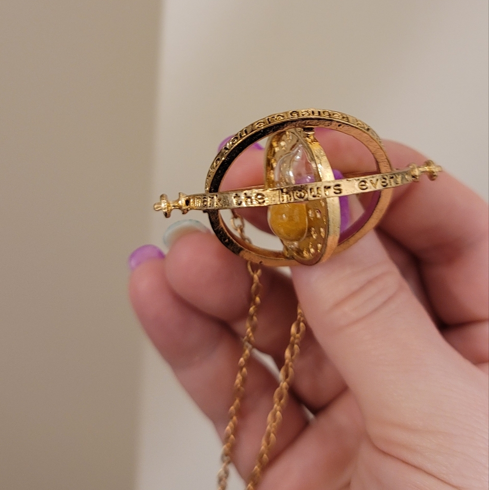 Hatry Potter Time Turning Necklace - Picture 4 of 6